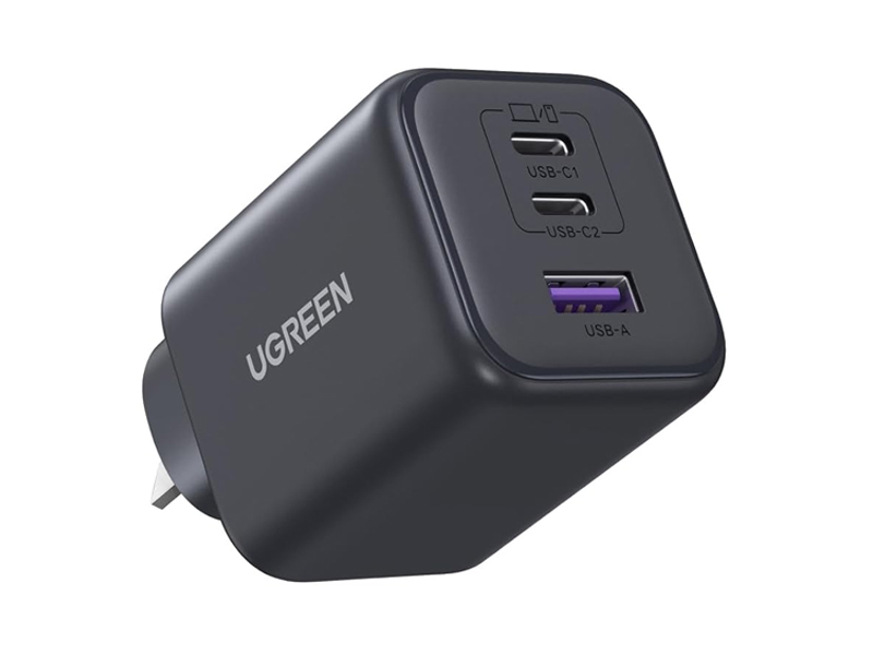 UGREEN 45W 3-Port GaN Fast Charger
